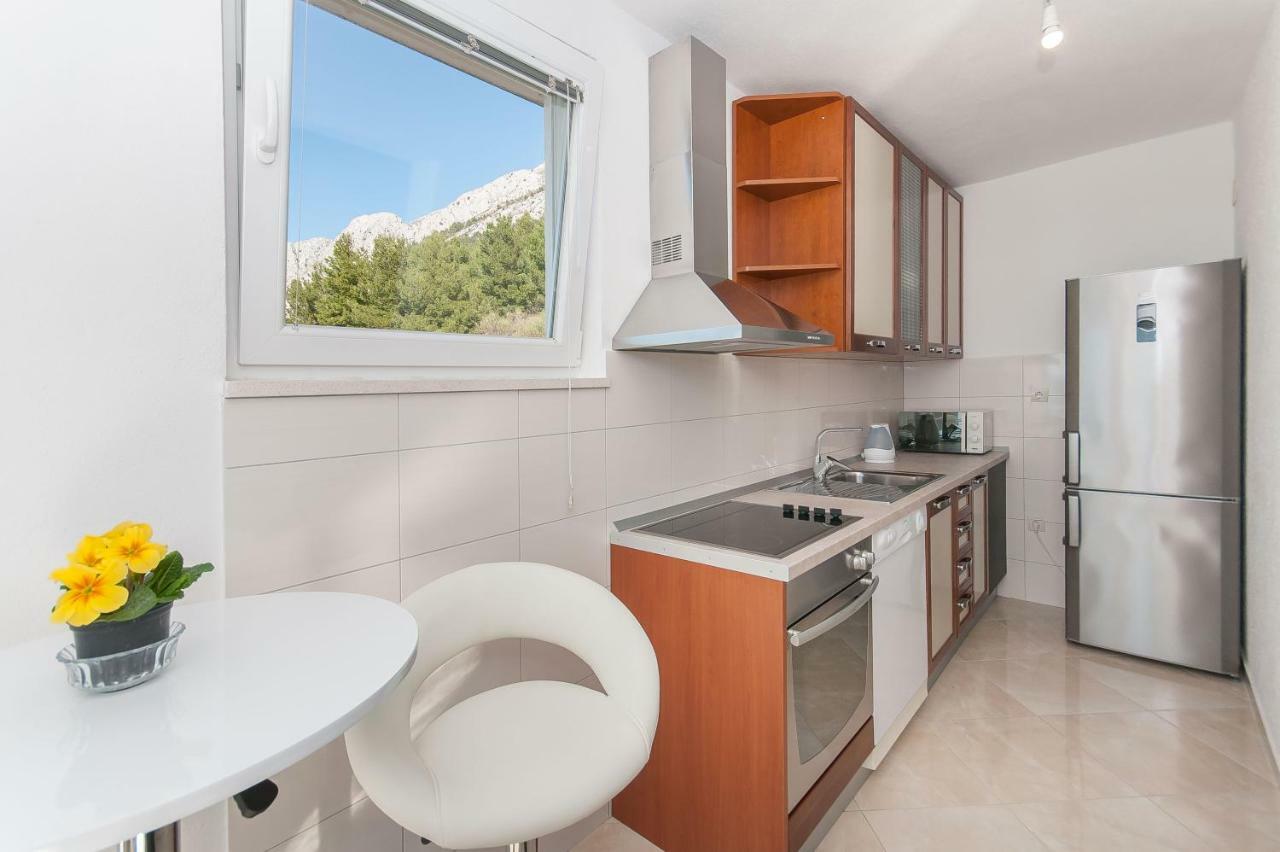 Apartment Ines 奥米什 外观 照片