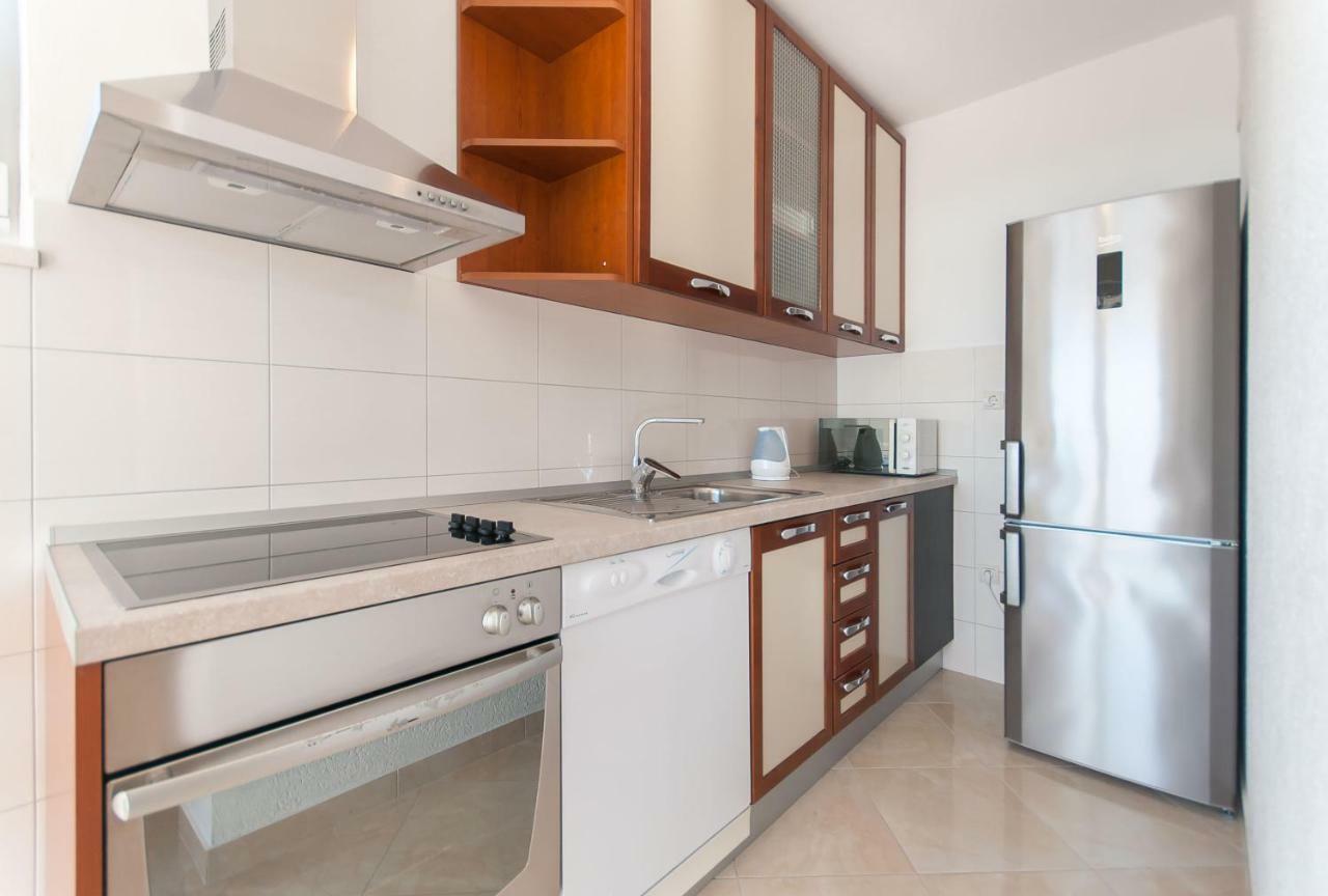 Apartment Ines 奥米什 外观 照片