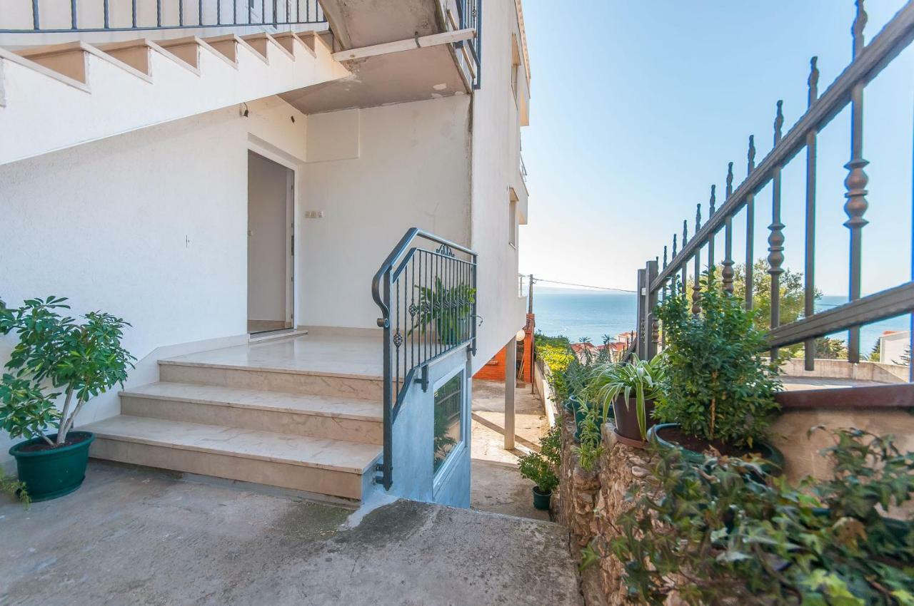 Apartment Ines 奥米什 外观 照片